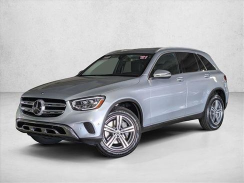 Used 2021 Mercedes-Benz GLC 300 image 2