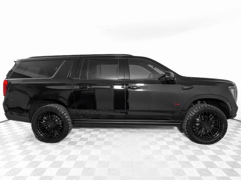 Used 2026 GMC Yukon XL AT4 Ultimate image 5