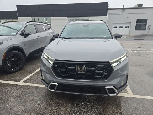 Used 2025 Honda CR-V Sport Touring image 2