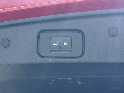 Certified 2024 Nissan Pathfinder SL FWD image 13