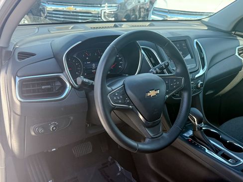Certified 2024 Chevrolet Equinox LT AWD/4WD image 16