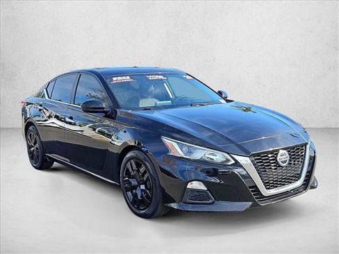 Used 2020 Nissan Altima 2.5 S image 3