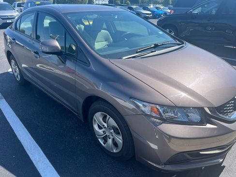 Used 2013 Honda Civic LX image 3