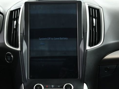 Used 2024 Ford Edge SEL w/ Convenience Package image 9