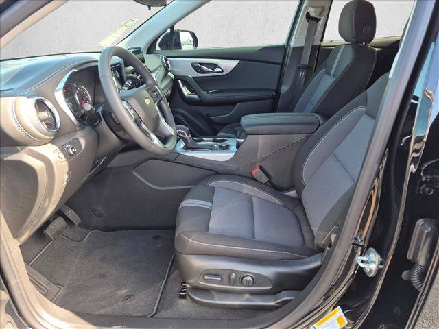 New 2026 Chevrolet Blazer LT w/ Midnight/Sport Edition FWD image 4