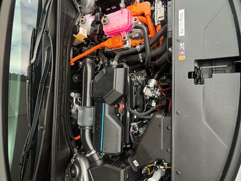 Used 2023 Kia Sorento EX image 17