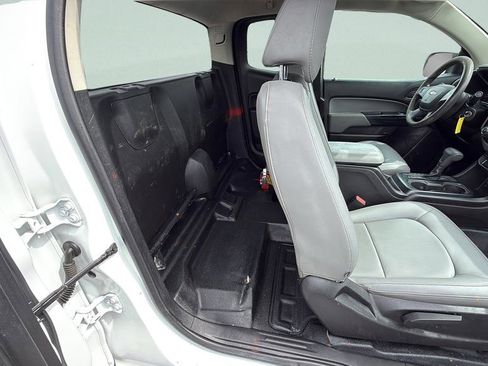 Used 2017 Chevrolet Colorado W/T image 29