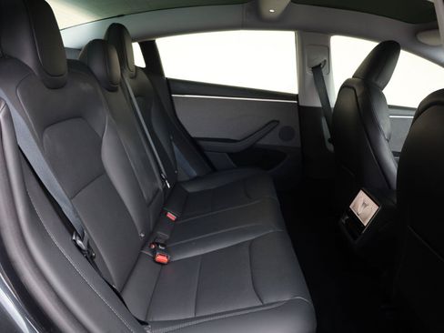 Used 2024 Tesla Model 3 Long Range RWD image 22