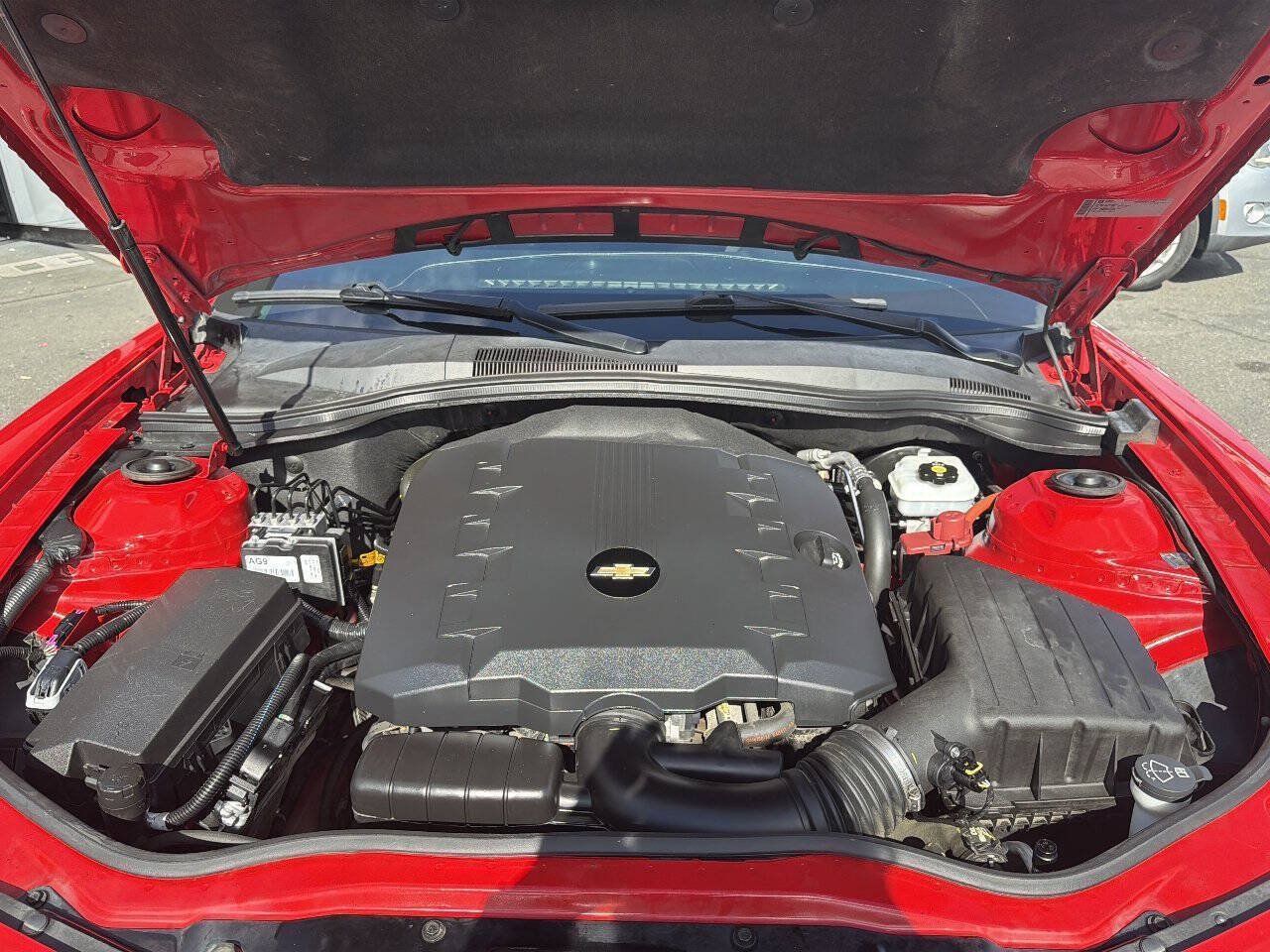 Used 2011 Chevrolet Camaro LS RWD image 11