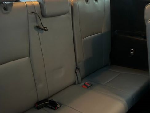 Used 2023 Toyota Highlander Limited image 59