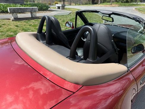 Used 2002 BMW Z3 2.5i image 17