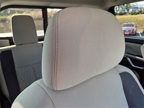 Certified 2020 Nissan Titan SV w/ SV Convenience Package image 13