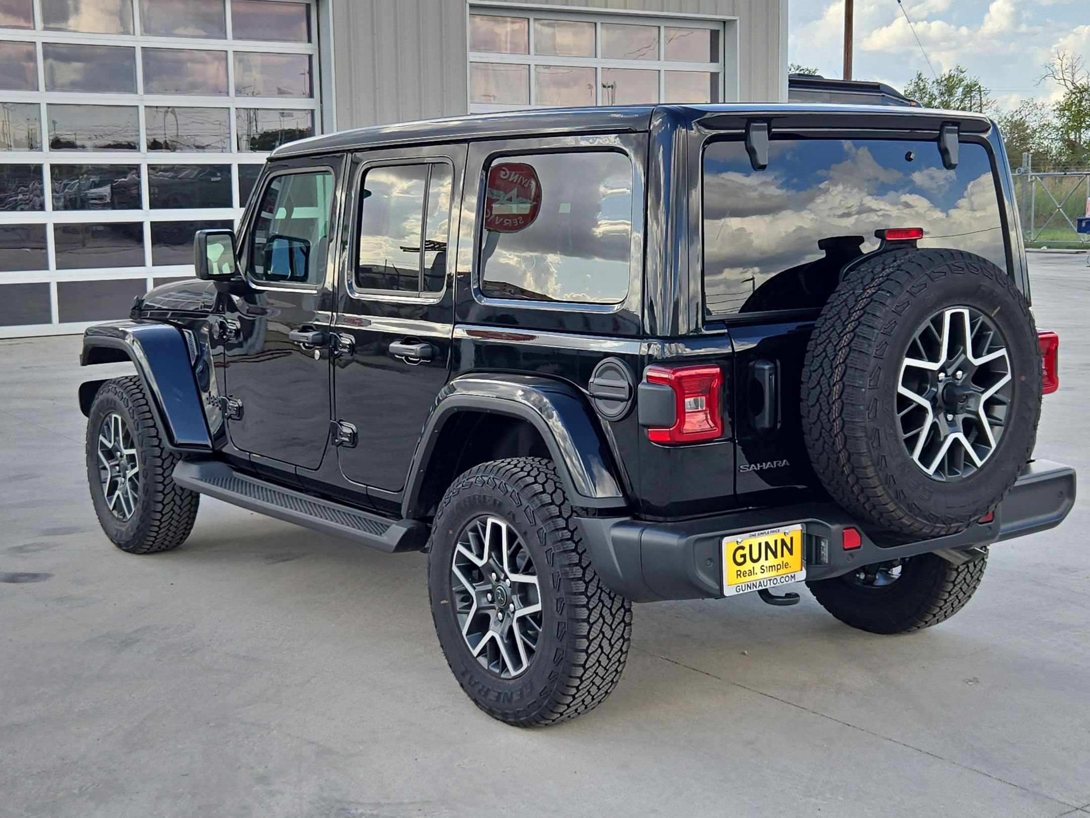 New 2027 Jeep Wrangler Unlimited Sahara AWD/4WD image 5