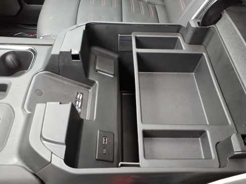 Used 2025 GMC Sierra 1500 AT4X image 17