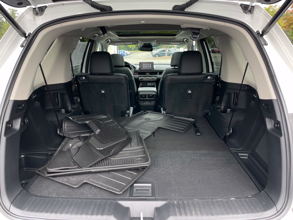 Certified 2025 Honda Pilot Touring image 41