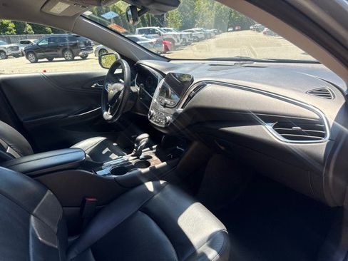Used 2024 Chevrolet Malibu LT FWD image 29