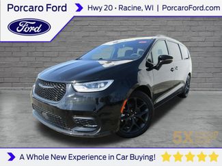 Used 2025 Chrysler Pacifica Limited FWD video 1