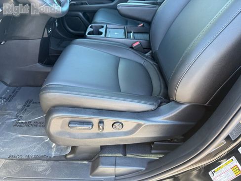Certified 2026 Honda Odyssey EX-L image 15