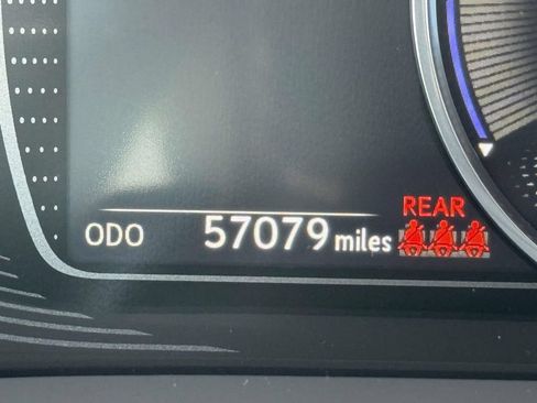 Used 2019 Lexus ES 300h w/ Accessory Package FWD image 30