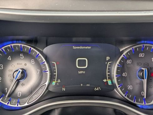 New 2026 Chrysler Pacifica Select image 25