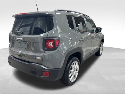 Used 2022 Jeep Renegade Latitude w/ Convenience Group image 9