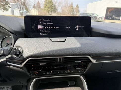 Used 2025 MAZDA CX-90 3.3 Turbo w/ Preferred Package image 27