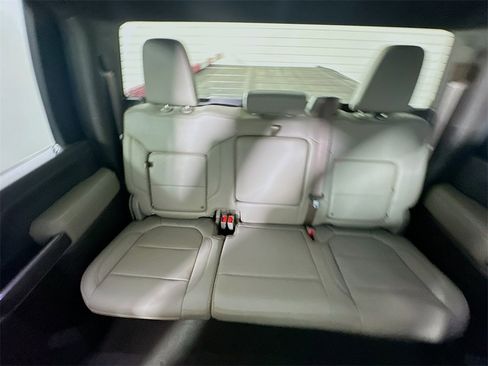 Used 2022 Chevrolet Silverado 2500 LTZ image 12