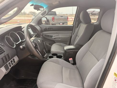 Used 2015 Toyota Tacoma 4x4 Access Cab image 13