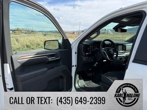 Used 2025 Chevrolet Silverado 1500 LT w/ Protection Package AWD/4WD image 12