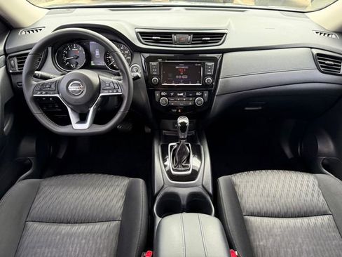 Used 2019 Nissan Rogue SV AWD/4WD image 25