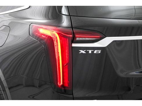 Certified 2024 Cadillac XT6 Premium Luxury AWD/4WD image 28