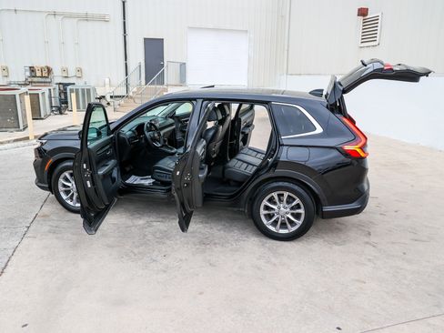 Used 2024 Honda CR-V EX-L image 11