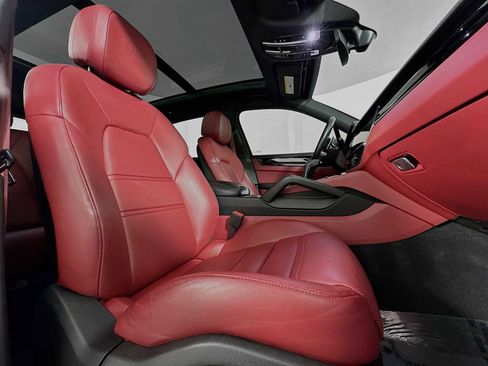 Certified 2023 Porsche Cayenne S Platinum w/ Premium Package Plus image 28