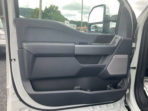 New 2026 Ford F250 Lariat w/ Chrome Package AWD/4WD image 17