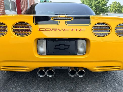 Used 2004 Chevrolet Corvette Z06 w/ Memory Package RWD image 52