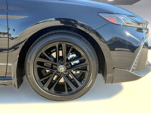 Used 2026 Toyota Camry SE image 12