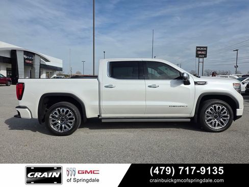 Used 2025 GMC Sierra 1500 Denali Ultimate AWD/4WD image 8