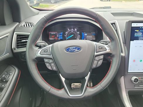 Used 2022 Ford Edge ST-Line w/ Class II Trailer Tow Package AWD/4WD image 31