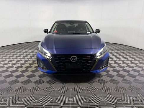 Used 2023 Nissan Altima 2.5 SR AWD/4WD image 4