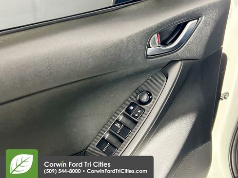 Used 2016 MAZDA CX-5 Sport FWD image 12