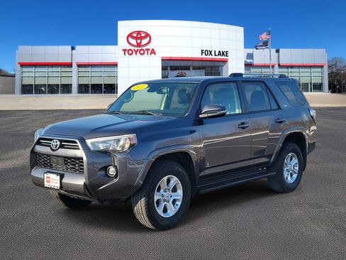 Used 2021 Toyota 4Runner SR5 Premium image 2