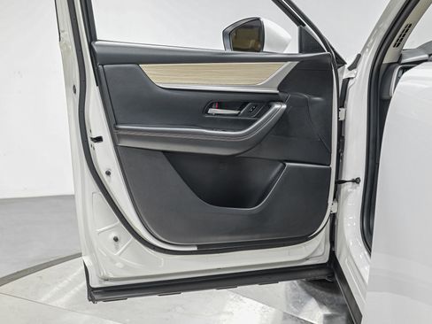 Used 2025 MAZDA CX-90 3.3 Turbo w/ Preferred Package image 12