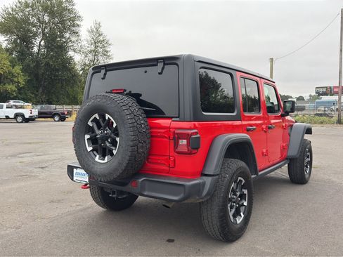 Used 2025 Jeep Wrangler Unlimited Rubicon AWD/4WD image 26