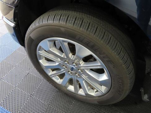 Used 2021 Ford F150 Limited image 8