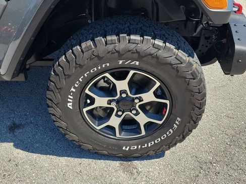 Used 2022 Jeep Wrangler Rubicon w/ Steel Bumper Group image 7