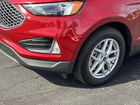 Certified 2023 Ford Edge SEL w/ Convenience Package AWD/4WD image 9