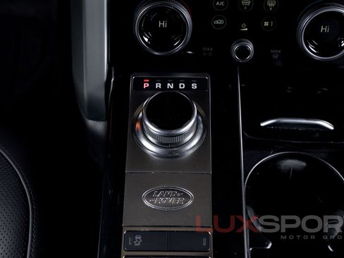 Used 2019 Land Rover Range Rover HSE image 46