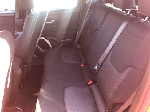 Used 2017 Jeep Renegade Sport w/ Power & Air Group FWD image 10