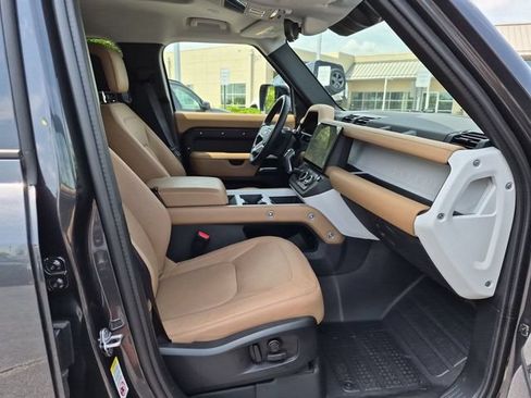 Used 2026 Land Rover Defender 110 S AWD/4WD image 21