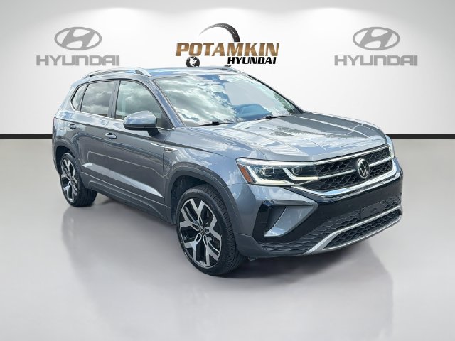 Used 2022 Volkswagen Taos SEL AWD/4WD image 3
